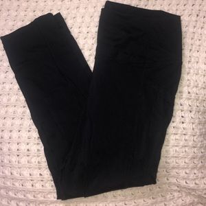 Zyia black crop leggings 8-10